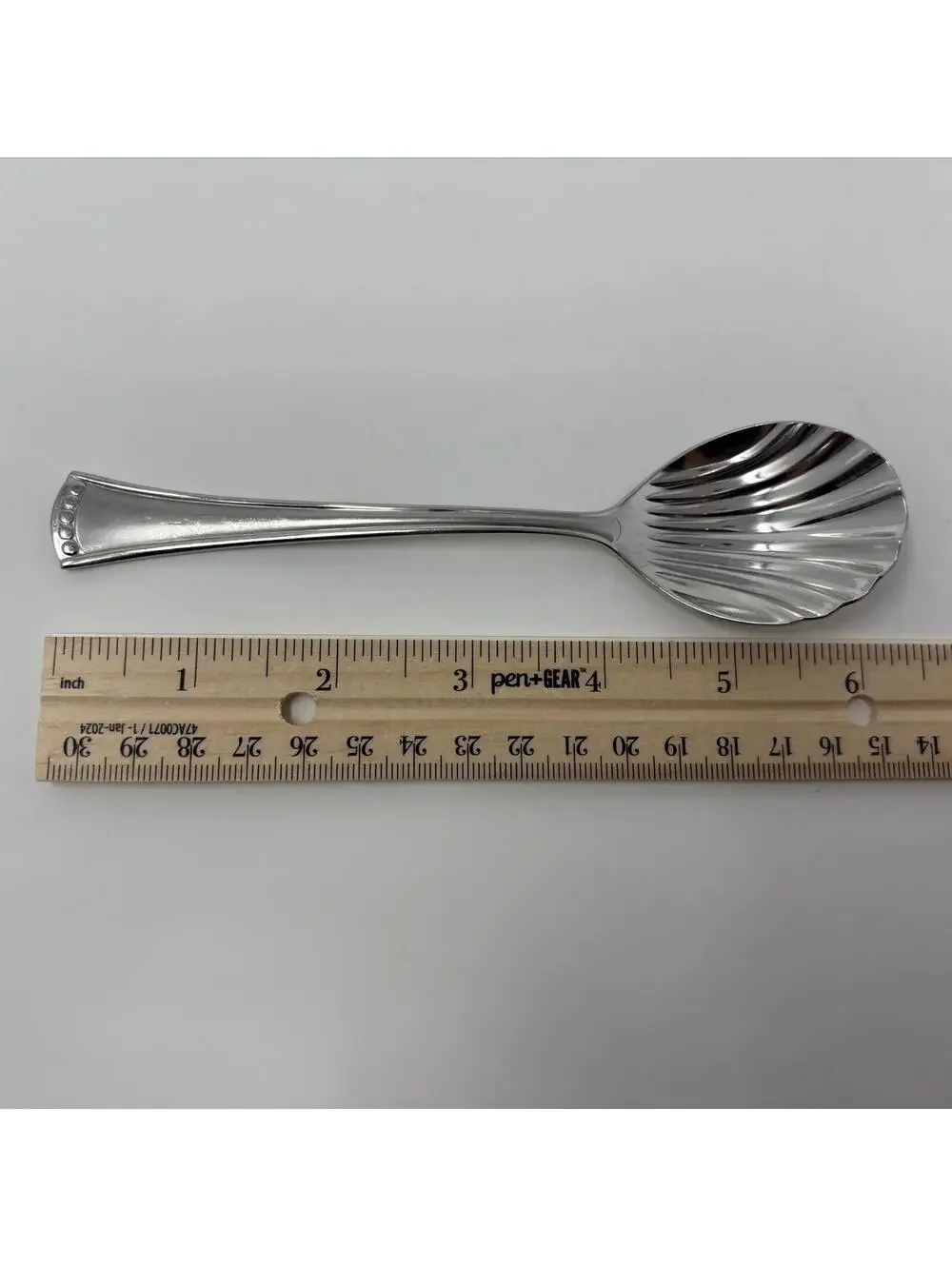Lenox Butler's Pantry 18/8 Stainless Steel Shell 6 1/4
